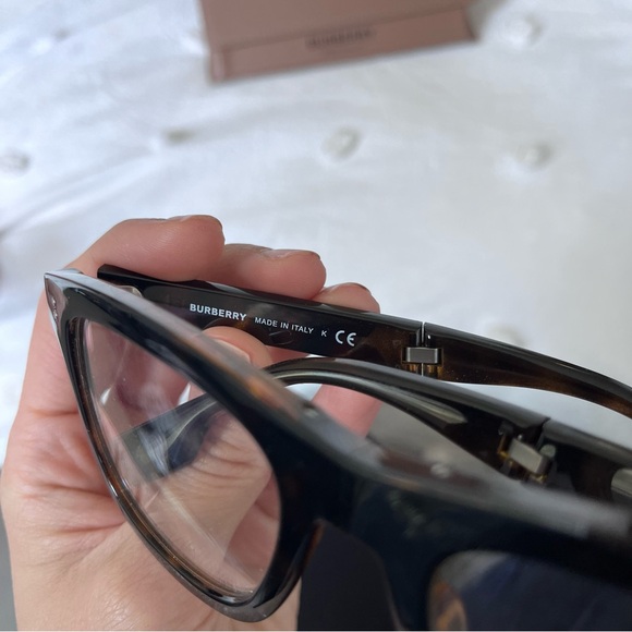 Burberry Glasses - Picture 5 of 9